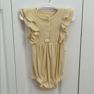 GAP Baby Yellow Ruffle Romper NWOT